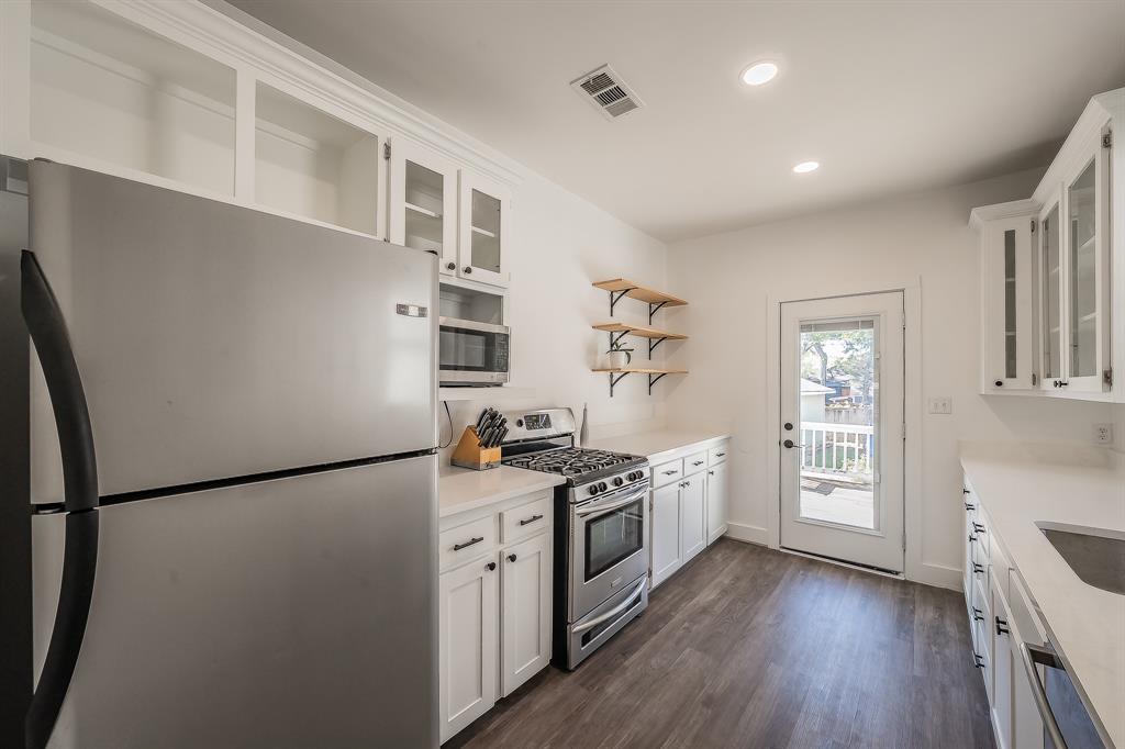 1928 Fairmount Avenue - Photo 12