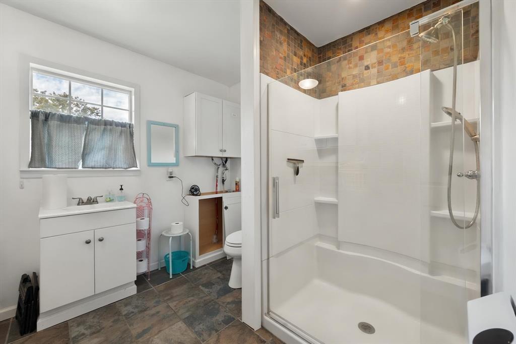 405 Moody Street - Photo 25