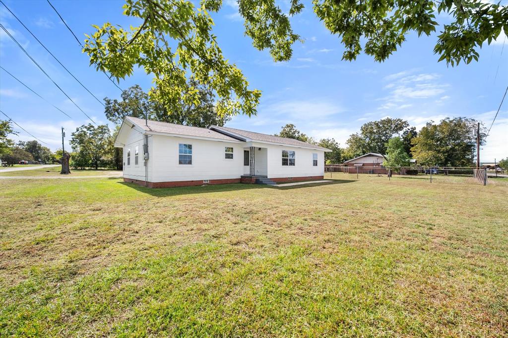 405 Moody Street - Photo 36