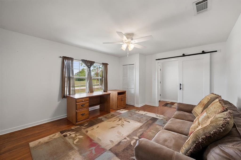 405 Moody Street - Photo 4