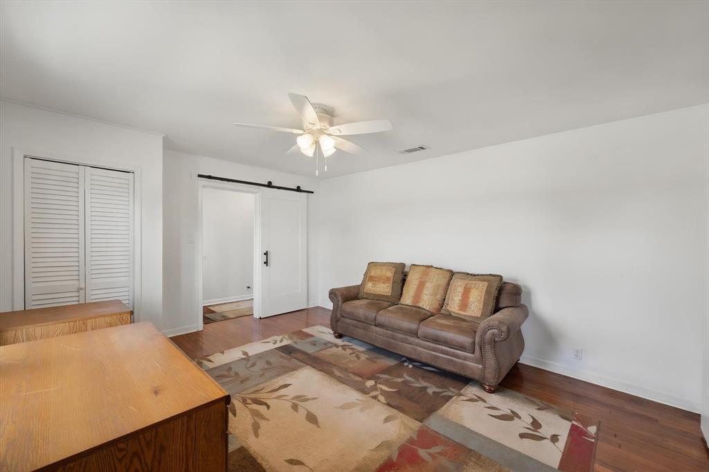 405 Moody Street - Photo 5