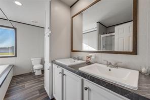 10 Private Road 33084 - Photo 14