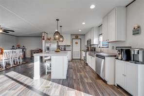 10 Private Road 33084 - Photo 5