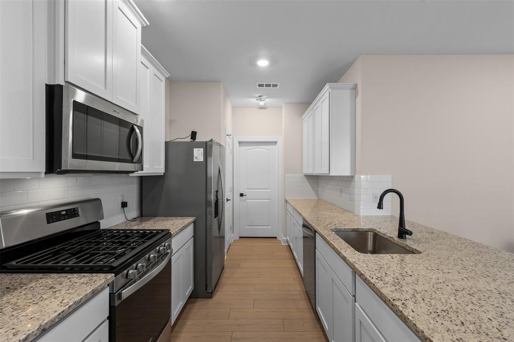 1110 Ginsburg Lane - Photo 10