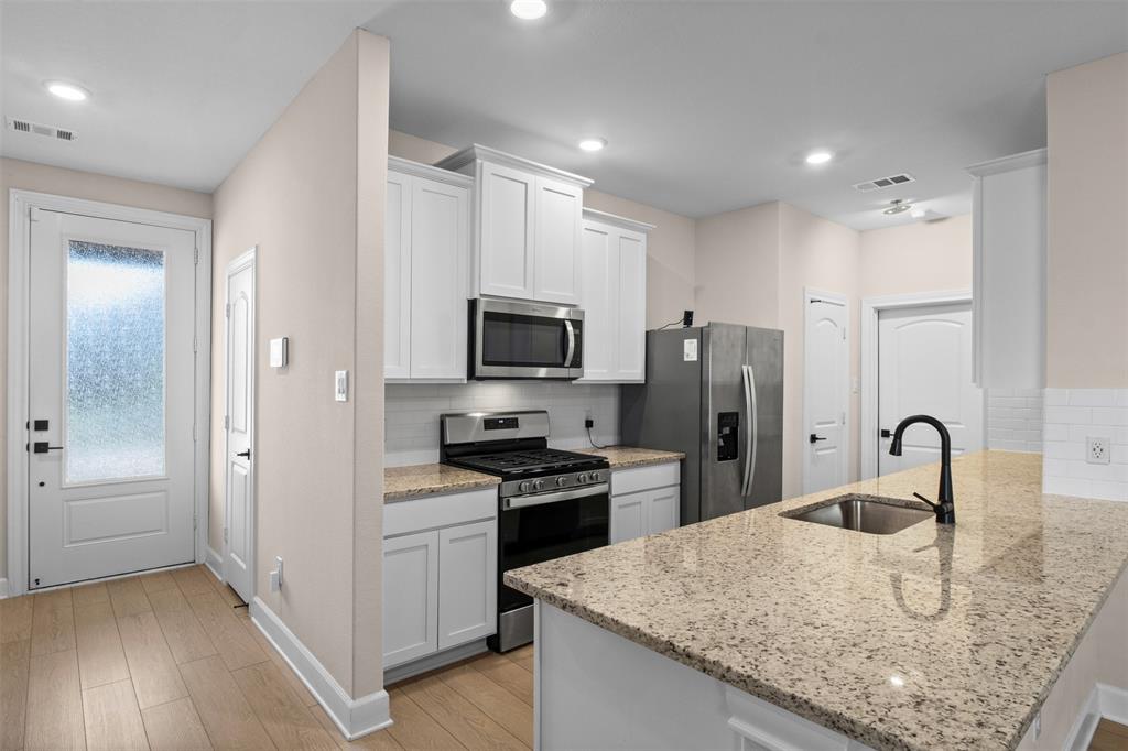 1110 Ginsburg Lane - Photo 11