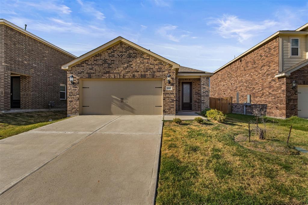 1110 Ginsburg Lane - Photo 2
