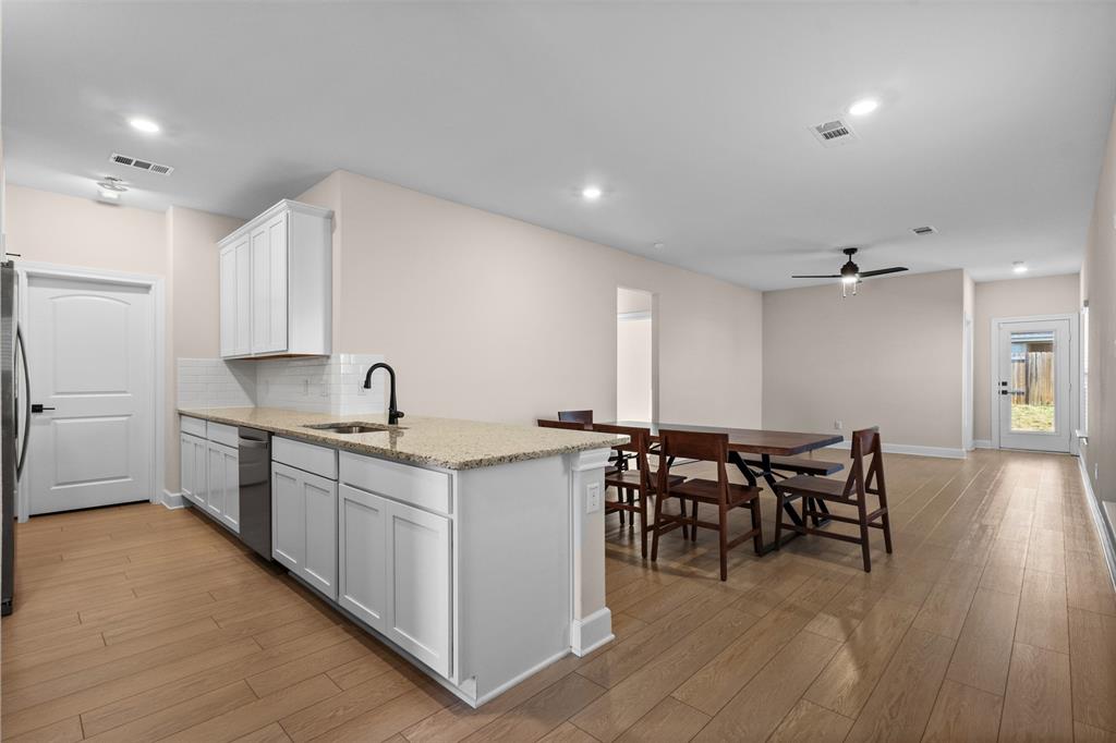 1110 Ginsburg Lane - Photo 8