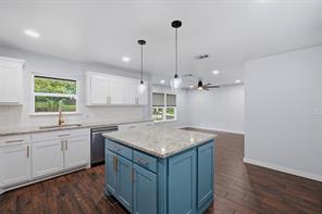 106 E Heron Street - Photo 10