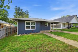 106 E Heron Street - Photo 3