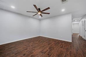 106 E Heron Street - Photo 5