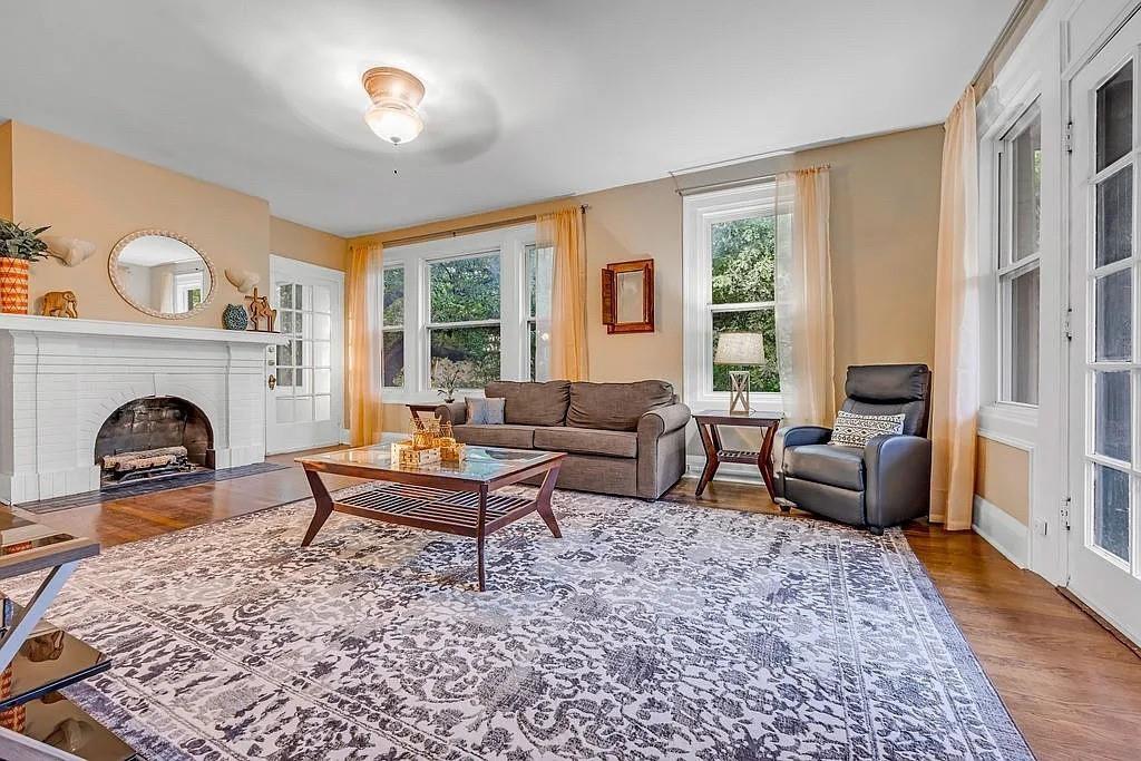 4301 Vandelia Street - Photo 2