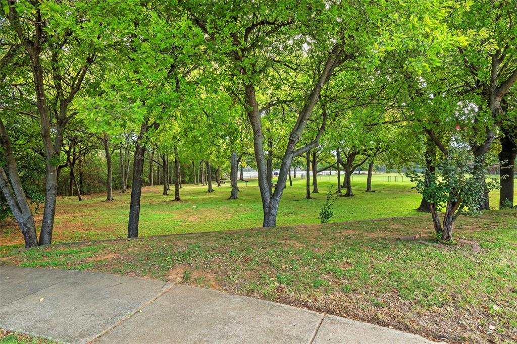 2608 Chestnut Court - Photo 3