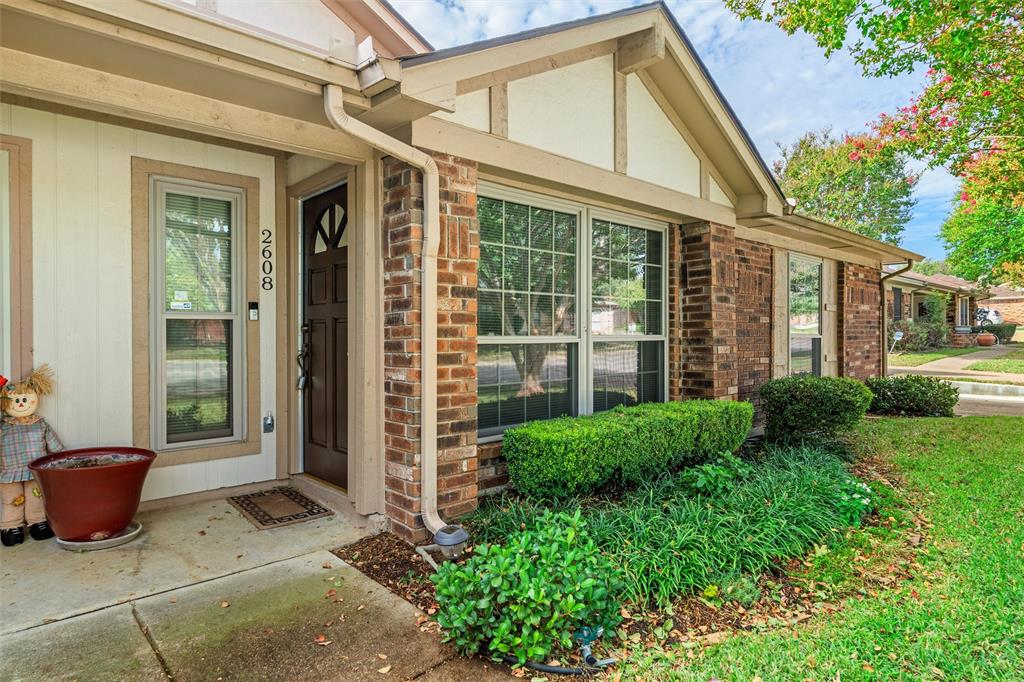 2608 Chestnut Court - Photo 4