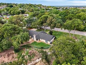 1013 Fairway Road - Photo 3