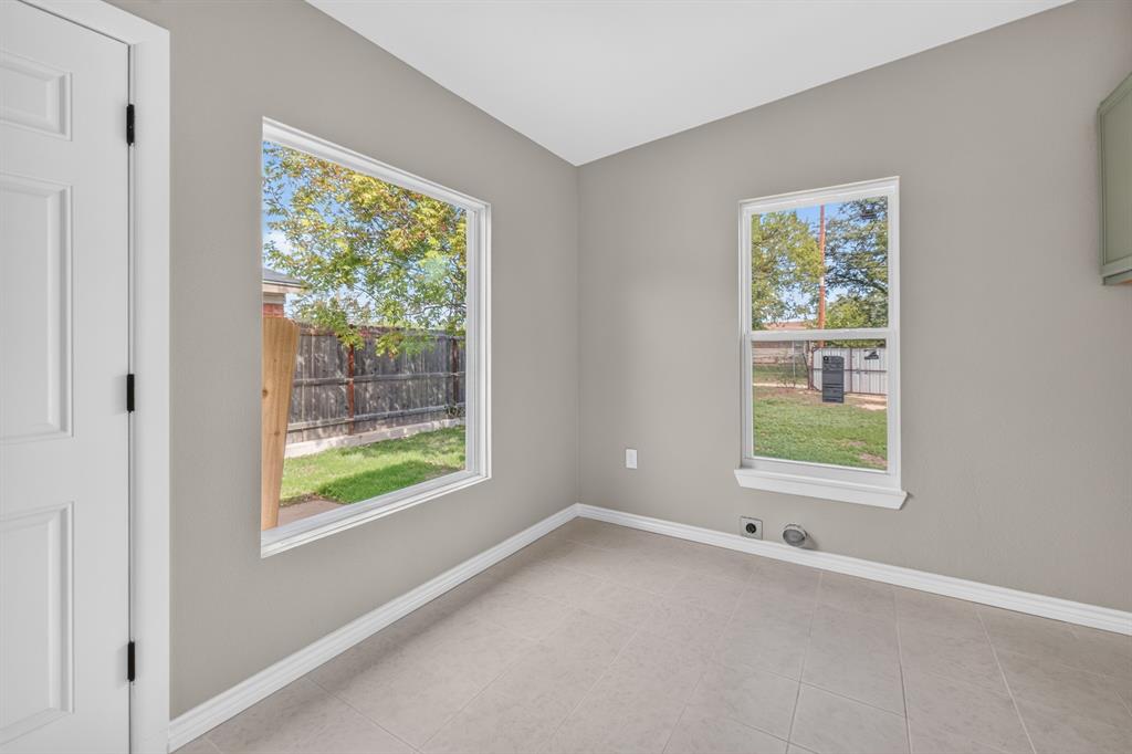 1757 Briarwood Street - Photo 11