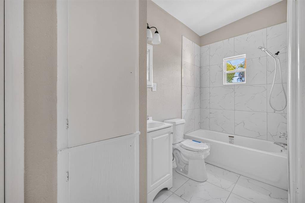 1757 Briarwood Street - Photo 16