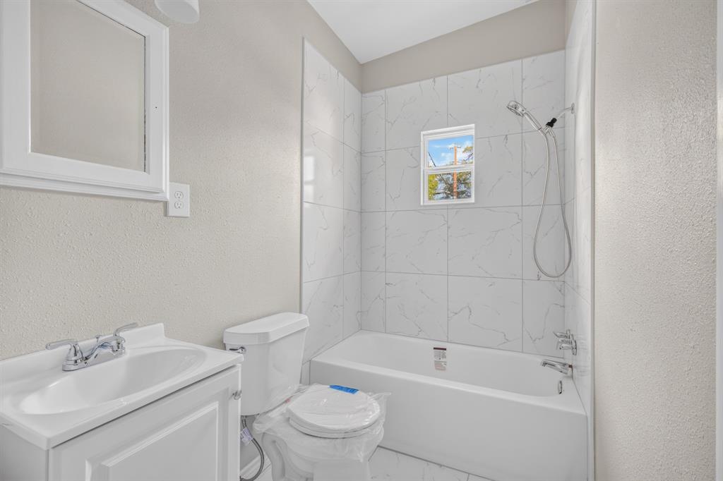 1757 Briarwood Street - Photo 17