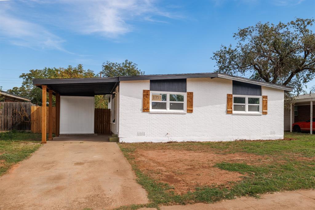 1757 Briarwood Street - Photo 2