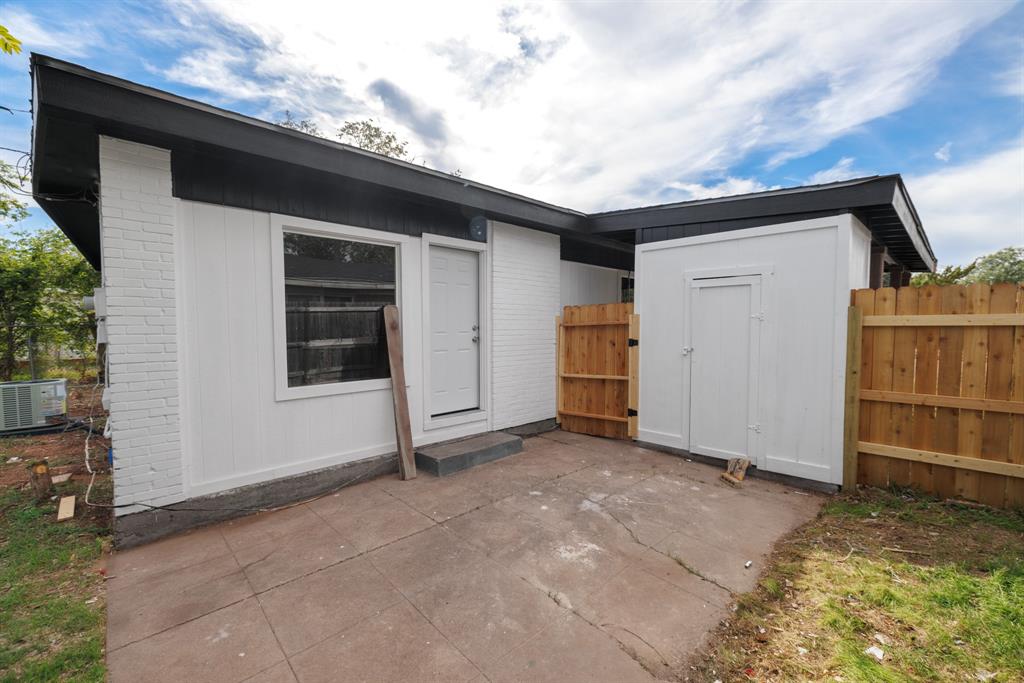 1757 Briarwood Street - Photo 28