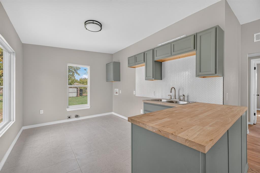 1757 Briarwood Street - Photo 8