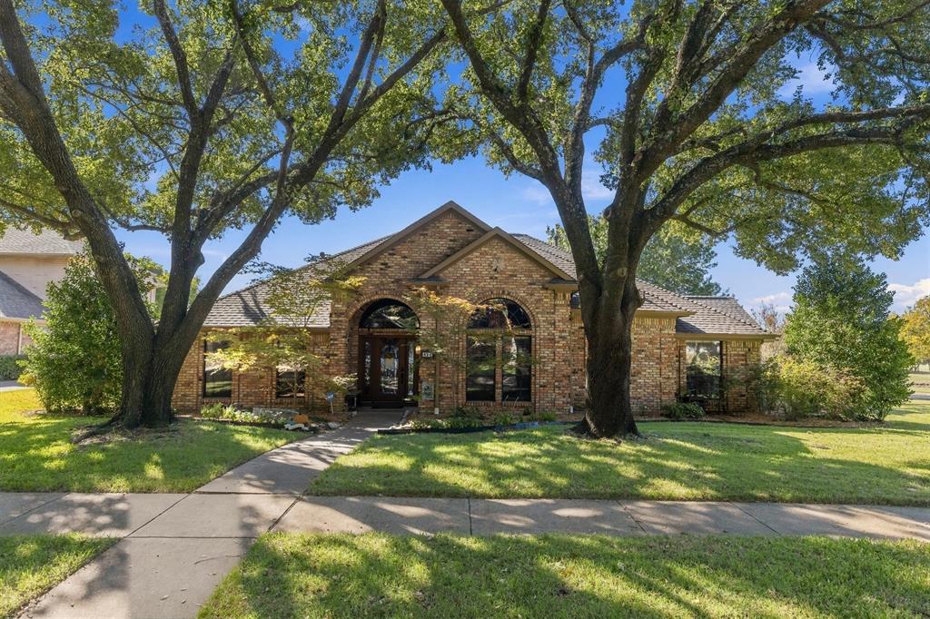 824 Parkhaven Drive - Photo 1