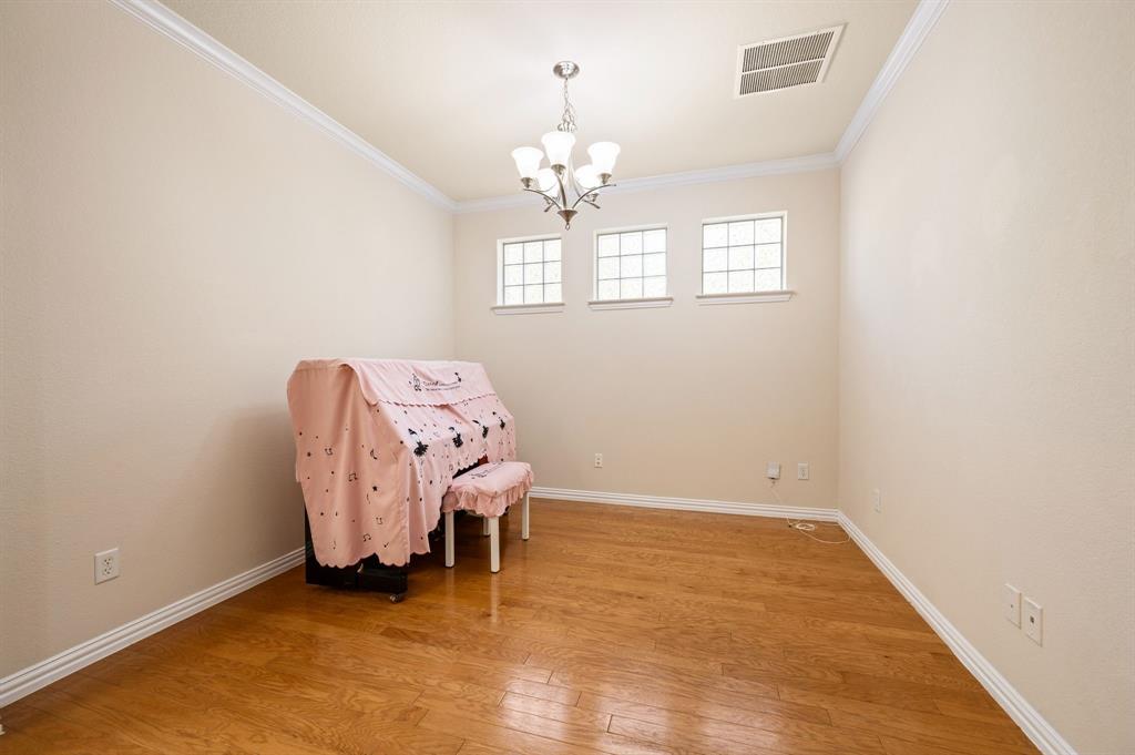 1712 Coronado Street - Photo 9