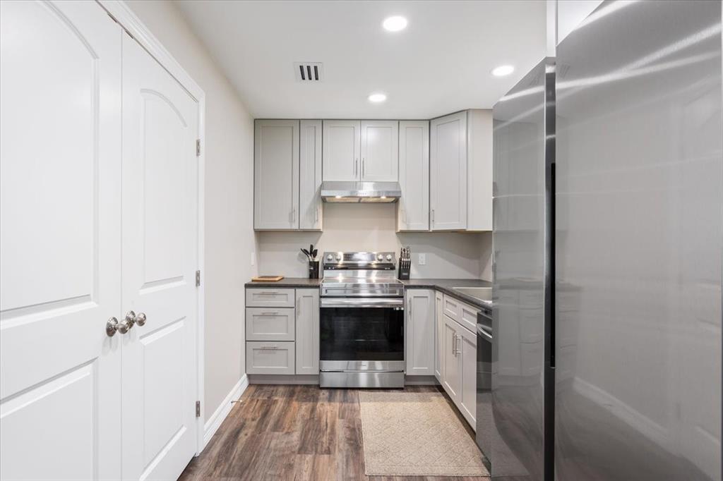 1201 Forrest Street - Photo 7
