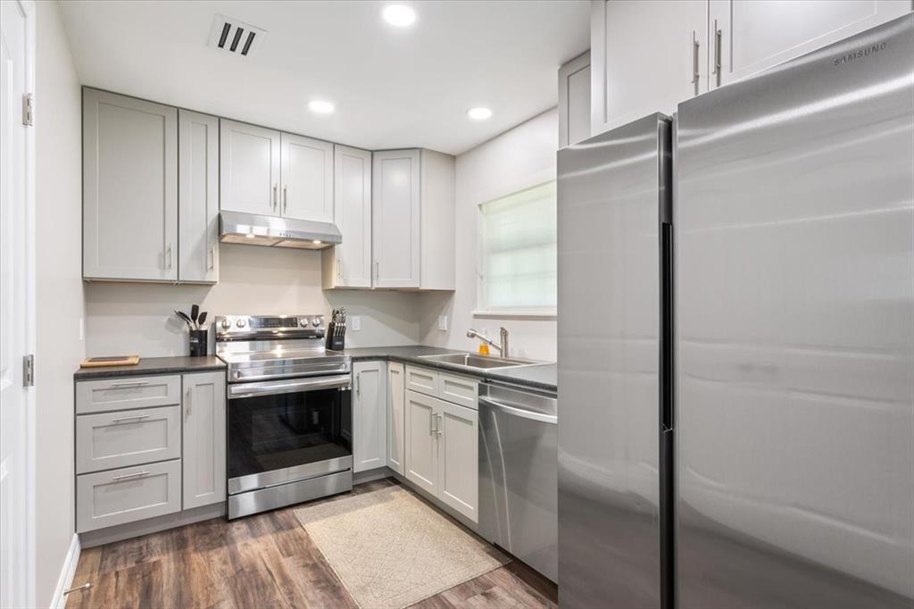 1201 Forrest Street - Photo 8