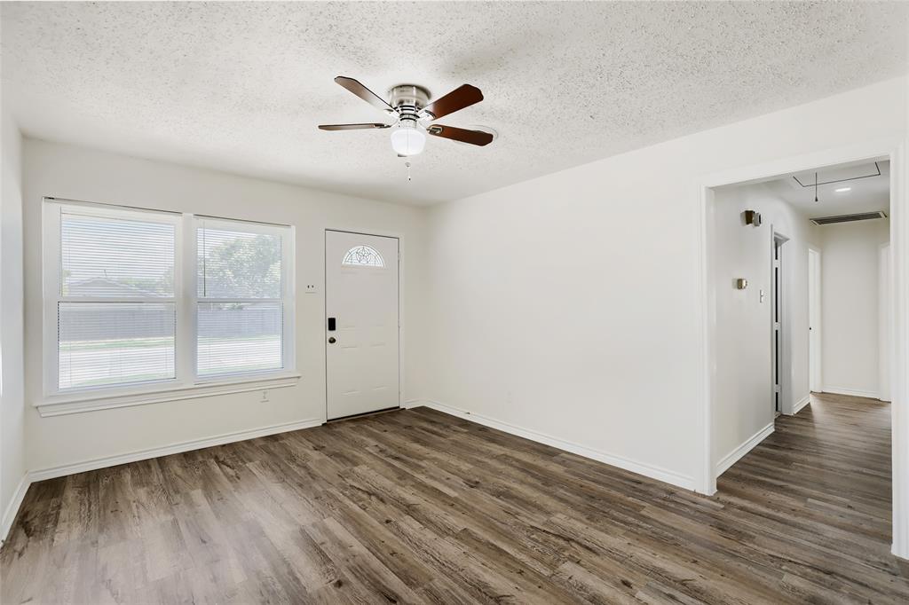 2609 Harvard Street N - Photo 5