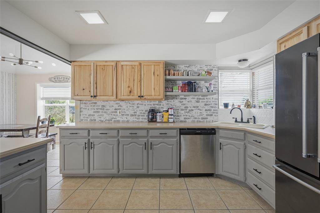 501 N Van Zandt Street - Photo 10