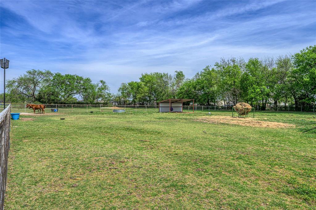 501 N Van Zandt Street - Photo 27