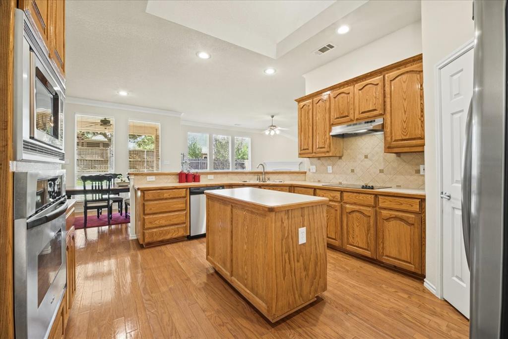 1403 Lowes Farm Parkway - Photo 11