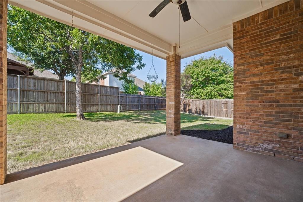 1403 Lowes Farm Parkway - Photo 27