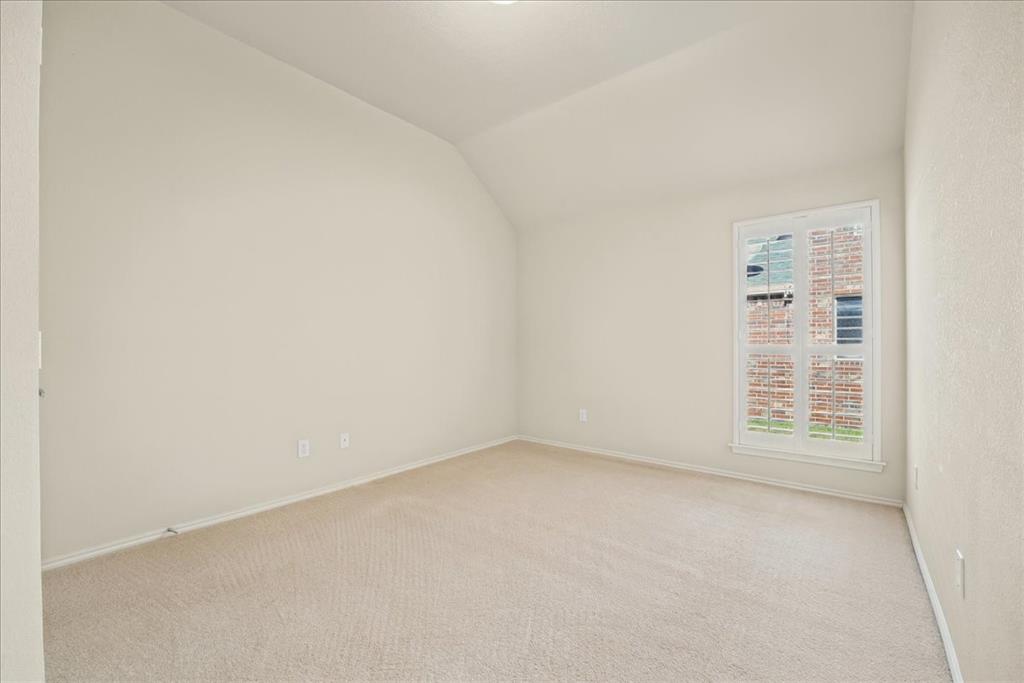 1403 Lowes Farm Parkway - Photo 9