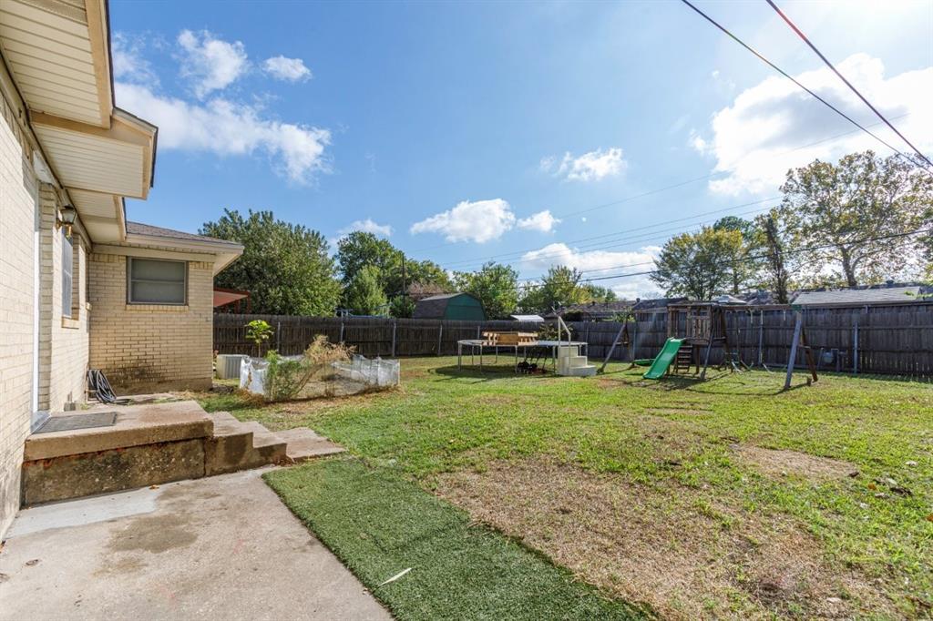 1600 Summit Street - Photo 13