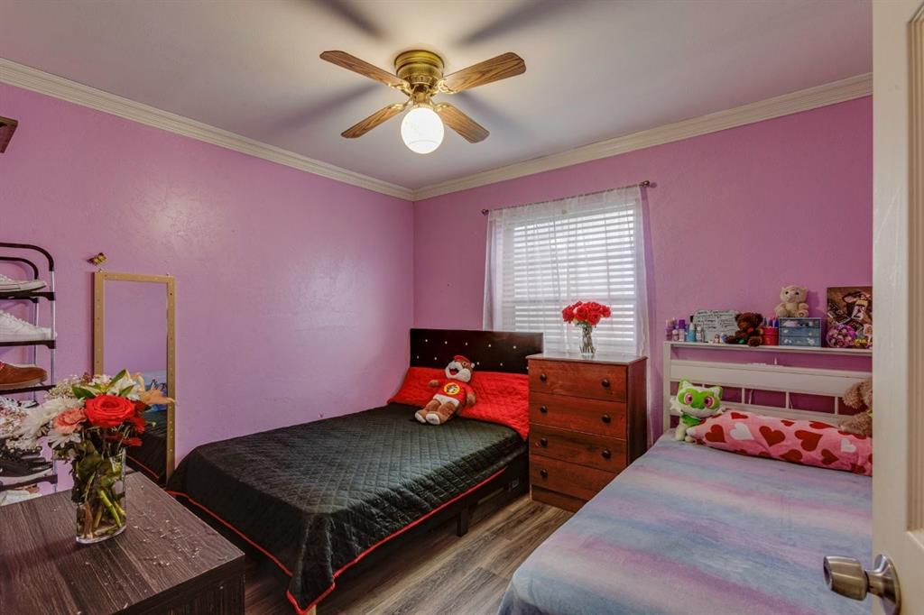 1600 Summit Street - Photo 9