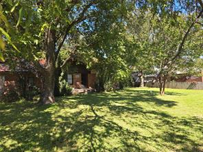 602 W Austin Street - Photo 3