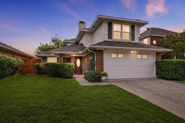 2524 Brooke Trail