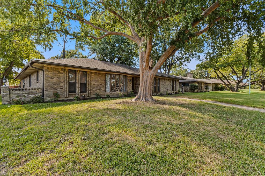 1320 Cheyenne Road - Photo 1