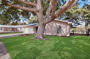 7131 Al Patterson Drive - Photo 2