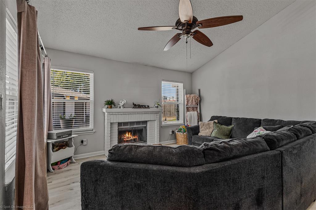 501 Hunters Glen Street - Photo 6
