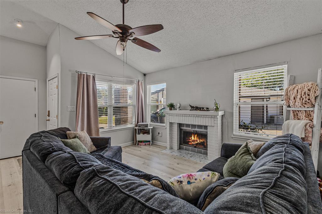 501 Hunters Glen Street - Photo 7