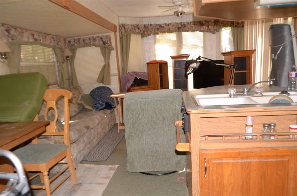 670 Private Road - Photo 8