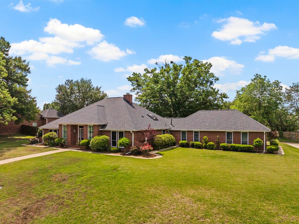 212 Turnberry Circle - Photo 1