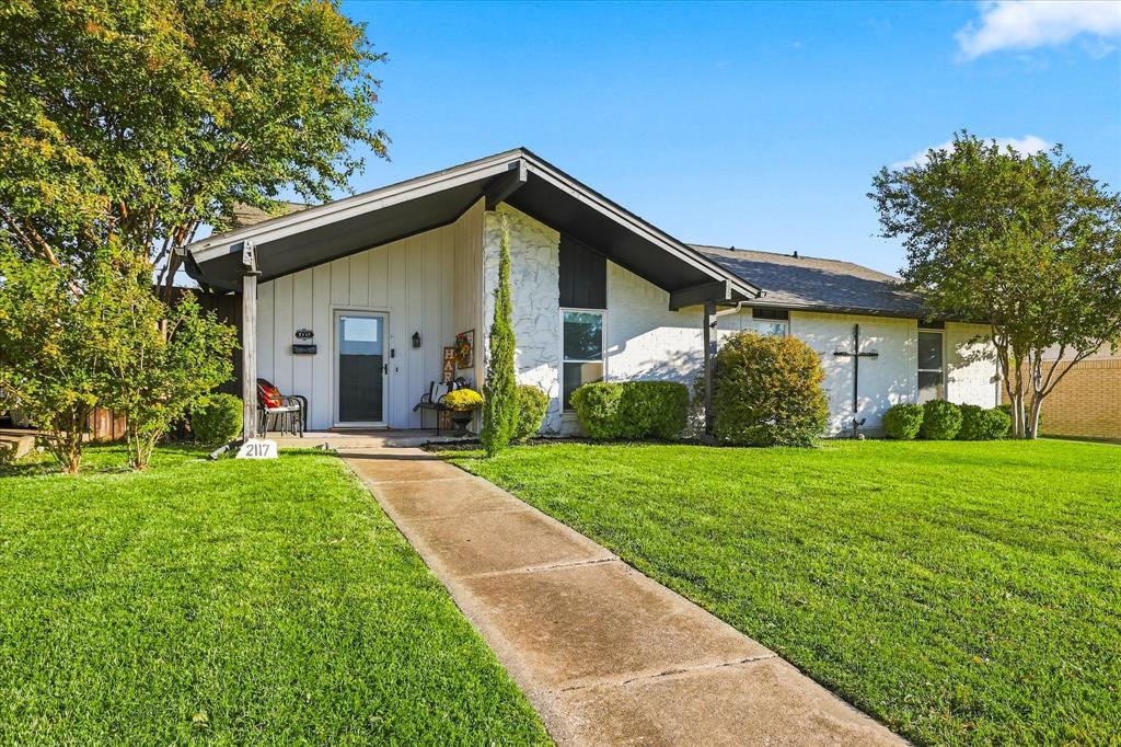 2117 Northmoor Drive - Photo 3