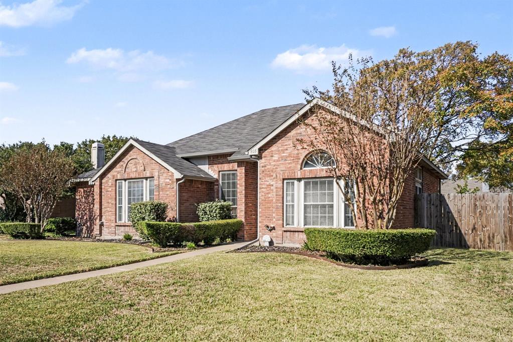 805 Nafus Street - Photo 3