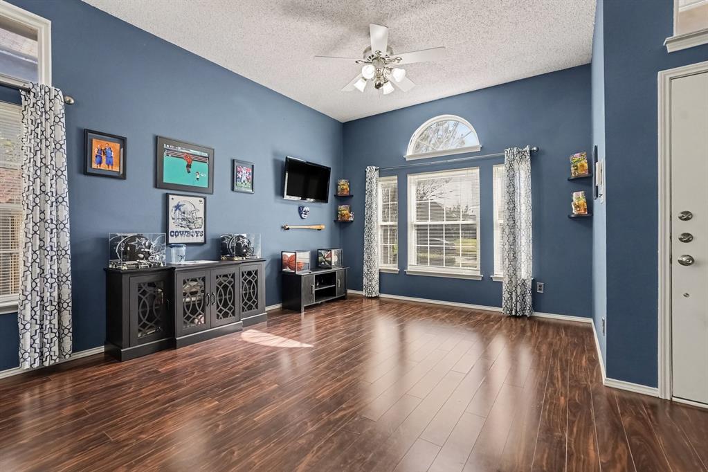 805 Nafus Street - Photo 5