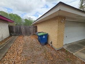 1413 Las Palmas Circle - Photo 3