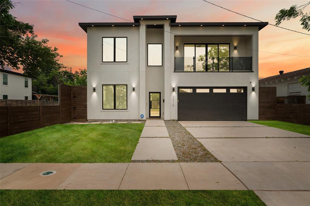 3210 Herbert - Photo 1