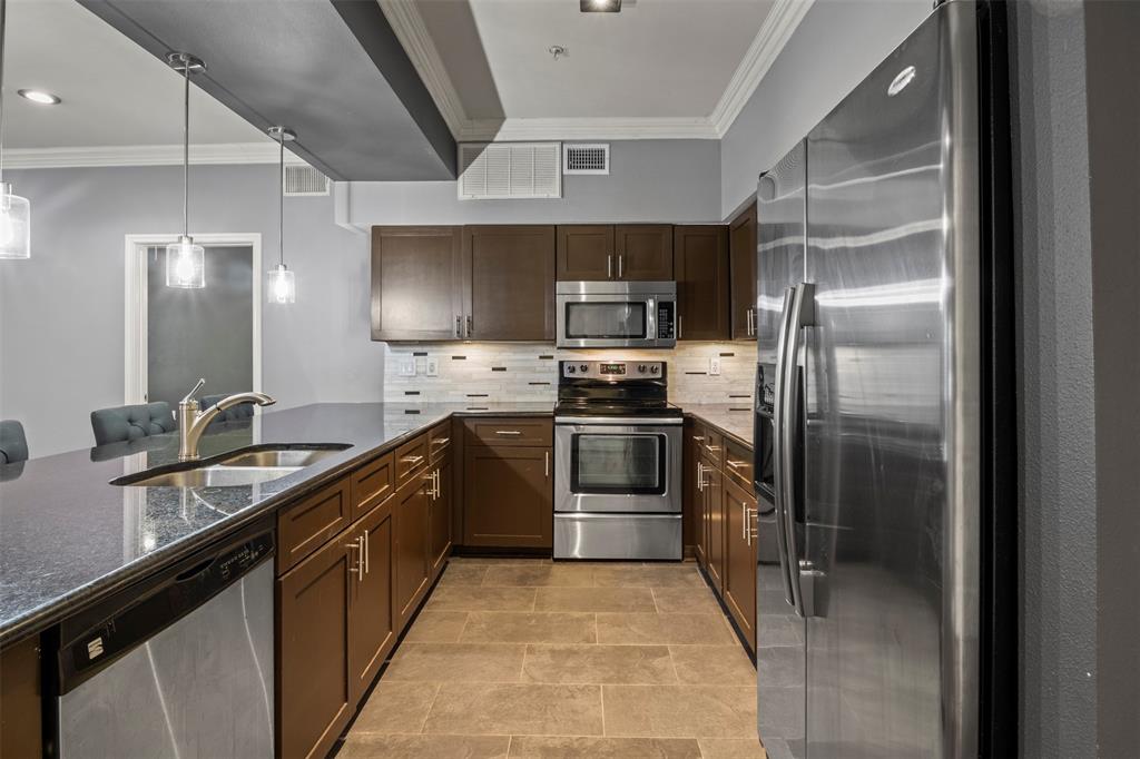 3102 Kings Road - Photo 1